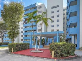 5050 NW 7th St