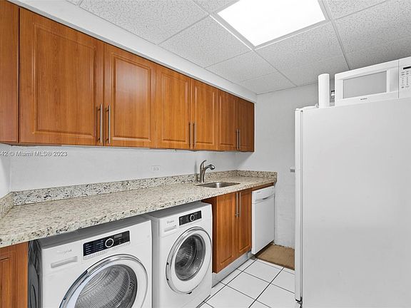 5th image of 1610 NW North River Dr APT 112