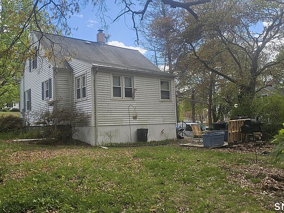 2nd image of 1167 Wolcott Road