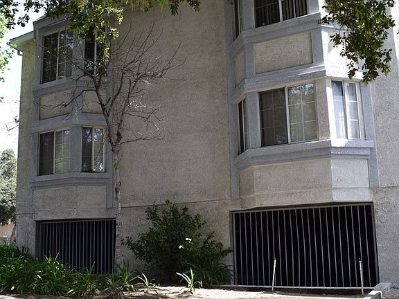 3rd image of 101 S 7th St APT 201