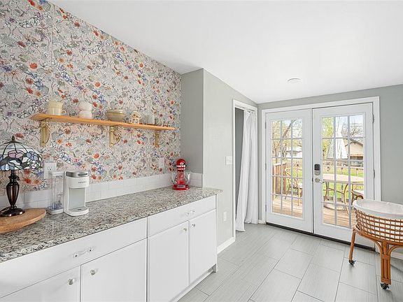 4th image of 715 Oak Ave