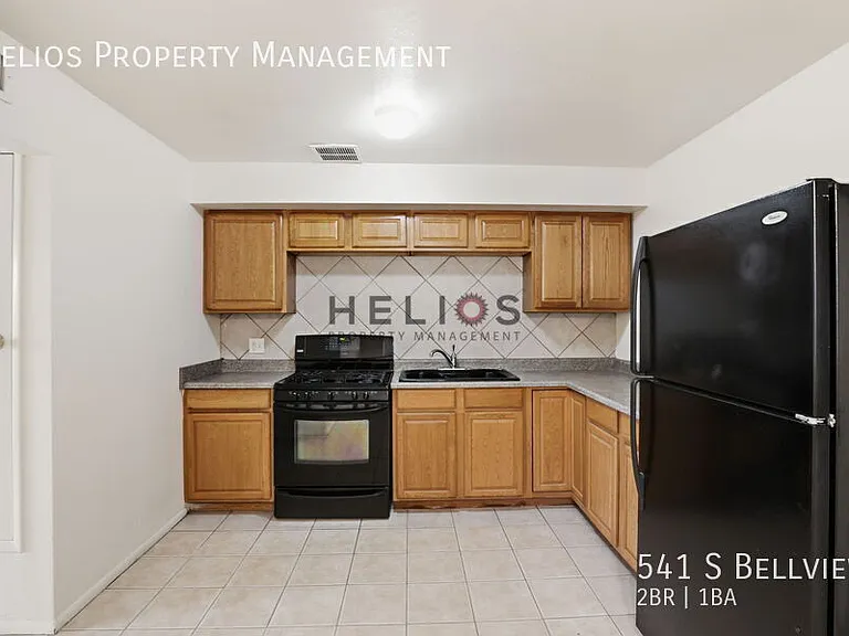 541 S Bellview — Photo 5