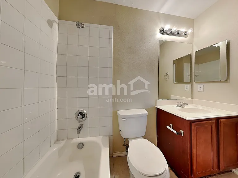 1003 Utopia Ln — Photo 18