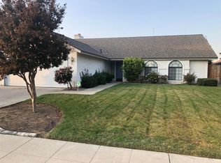 1623 Locust Ave, Clovis, CA 93611