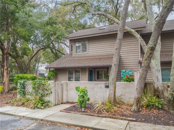 101 Barkentine Ct, Saint Simons Island, GA 31522