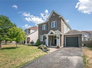 1149 Halton Ter, Ottawa, ON K2W1G9