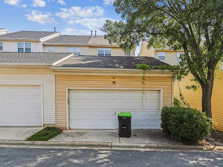 13404 Fountain Club Dr — Photo 20