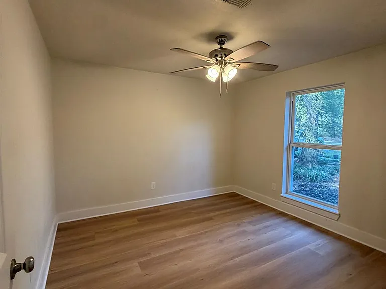 70 Brookflower Rd — Photo 3