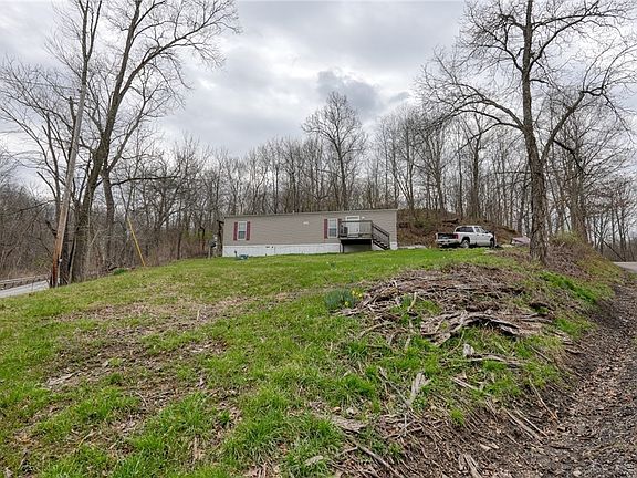 2nd image of 12040 Robins Rd