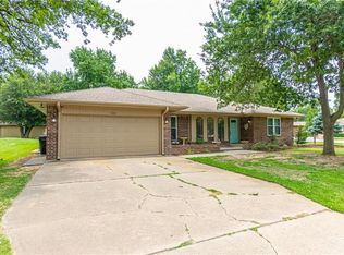 4000 N Thompkins Ave, Bethany, OK 73008