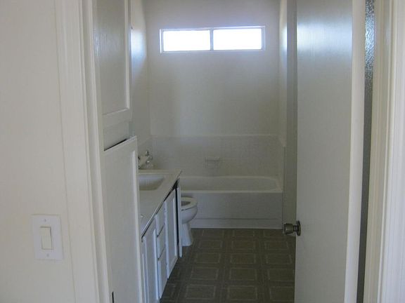 2nd image of 3651 W Elgin St