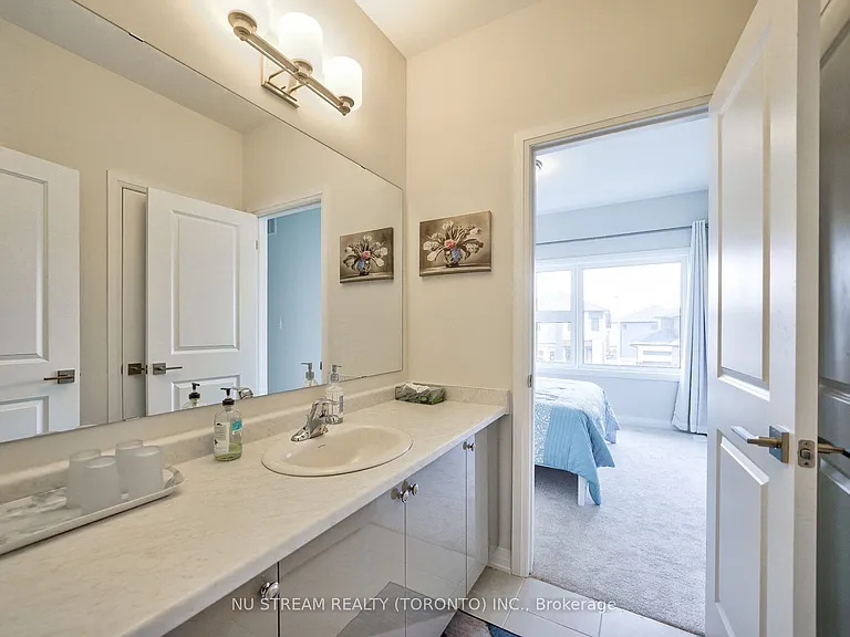 3185 Searidge St — Photo 21