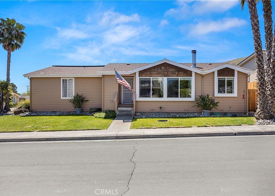 1st image of 205 Island View Dr