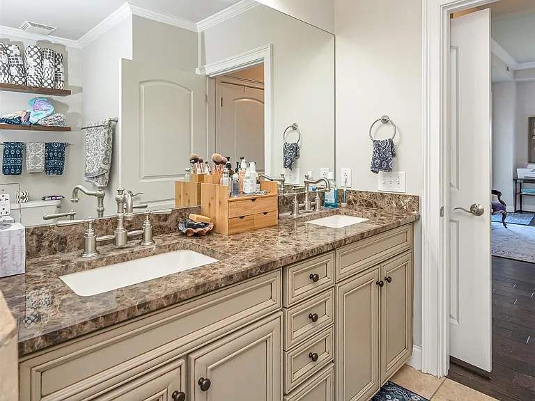 2600 Highland Ave S #502 — Photo 20