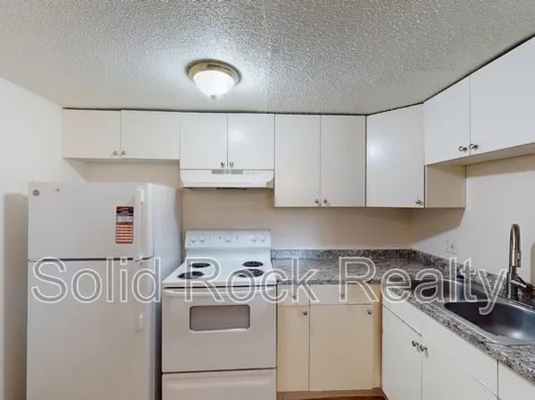 1411 S Corona Ave, Colorado Springs, CO