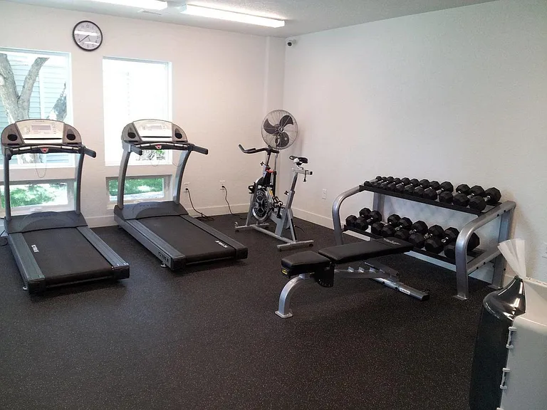 Westridge Apartments — Photo 9
