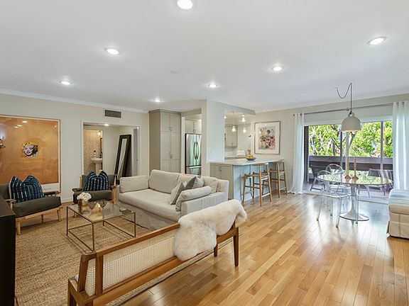2nd image of 8550 Holloway Dr APT 307