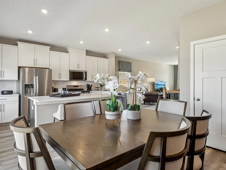 415 Harmon Ct — Photo 8