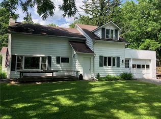 2667 Sand Rd, Bloomfield, NY 14469