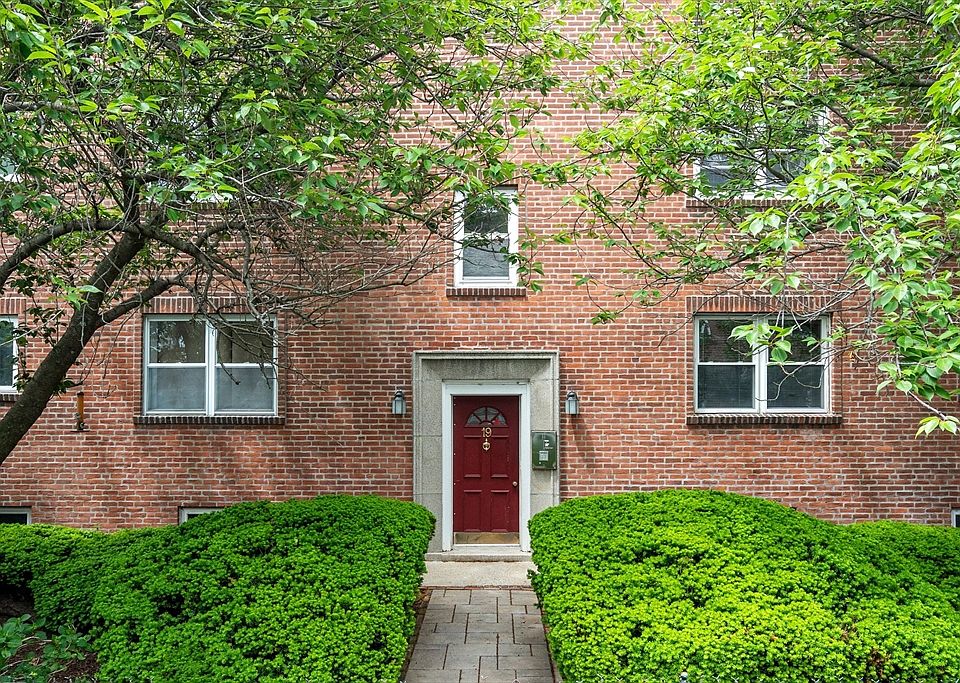 1st image of 19 Alton Ct APT 1
