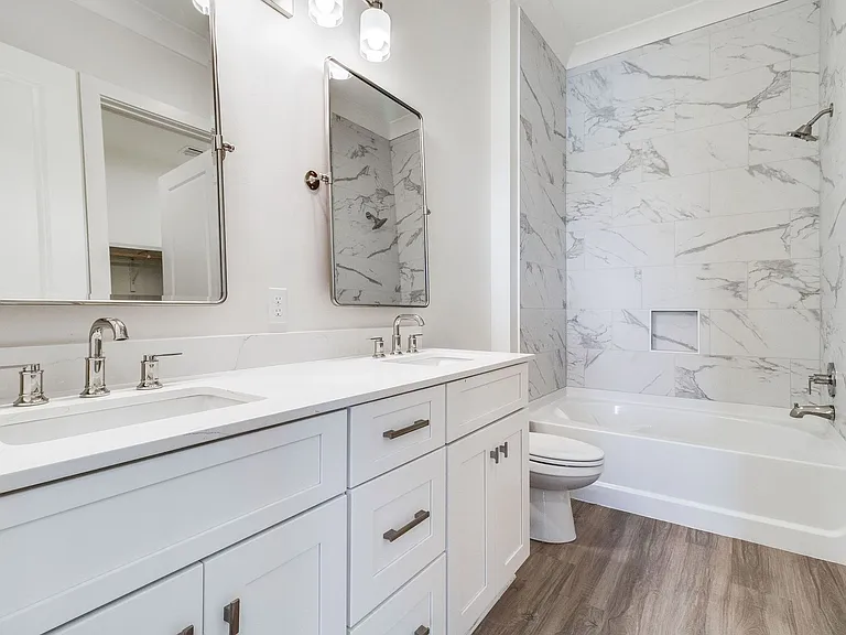 102 Perth Pl — Photo 16