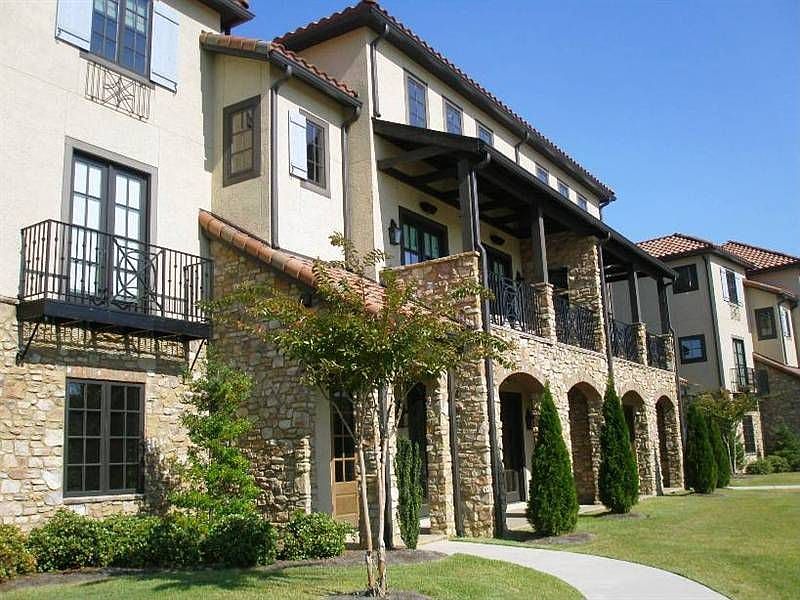 1st image of 606 Village Square Dr