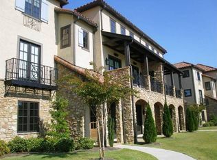 606 Village Square Dr, Travelers Rest, SC 29690