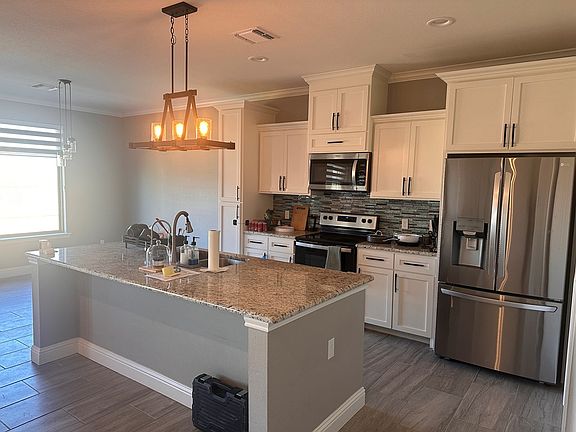 5th image of 2509 Flicker Dr