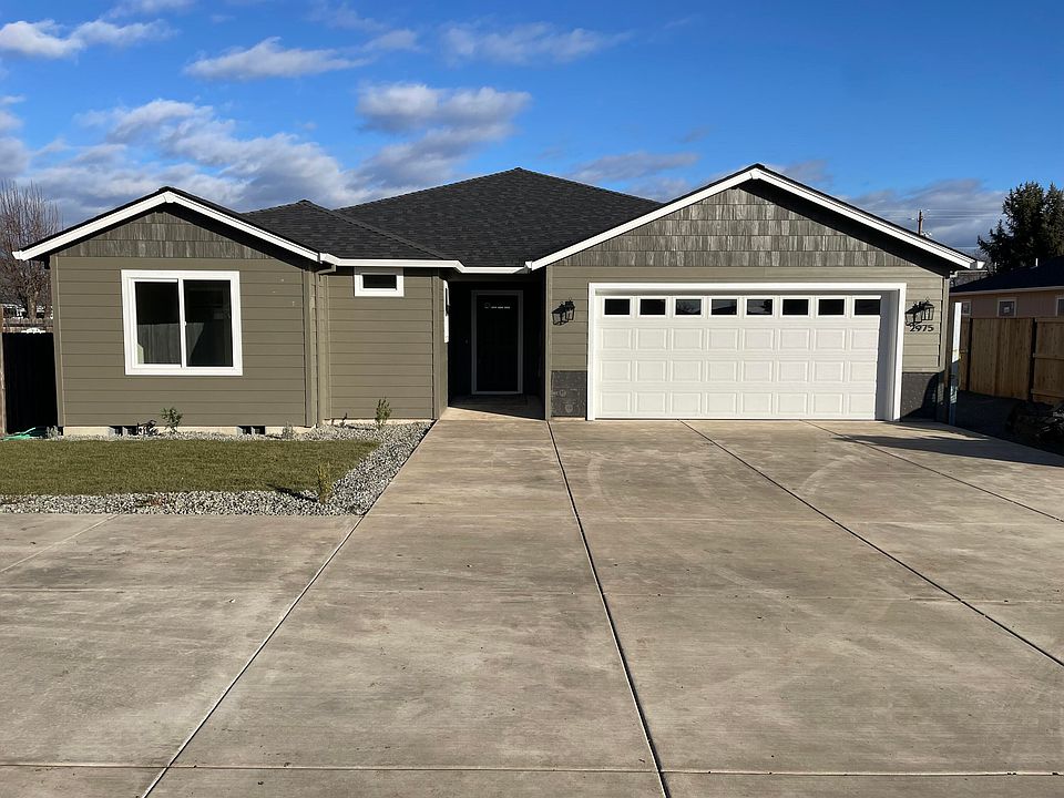 1st image of 2975 Stonebrook Dr