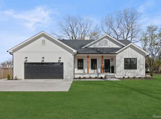 11316 Merriman Rd, Livonia, MI 48150