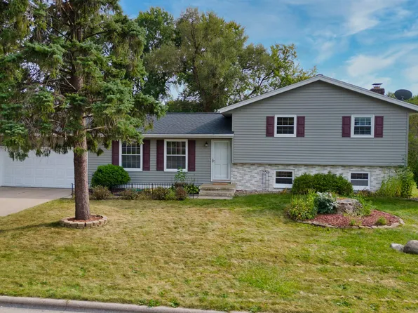1125 Severson Dr, Sun Prairie, WI 53590
