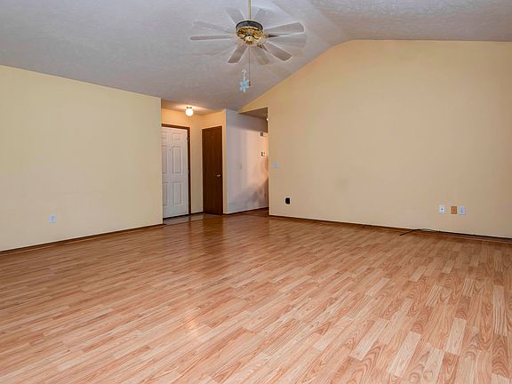 3rd image of 2354 S Timbercreek Avenue