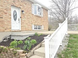 2nd image of 519 Moorefield Rd