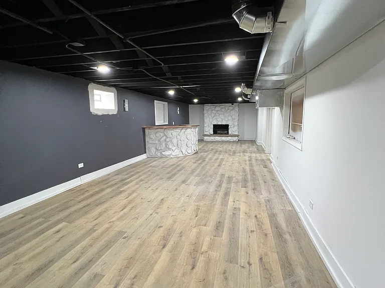 402 Lincoln St — Photo 19