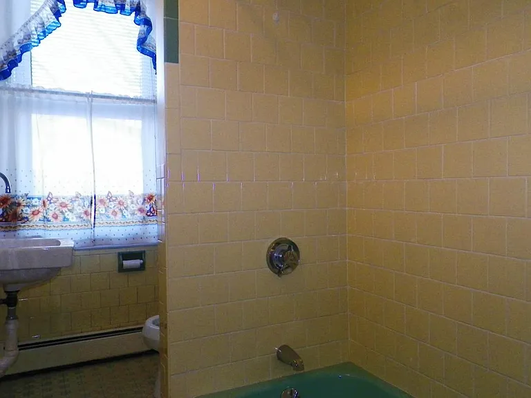 613 Douglas Ave #1 — Photo 17