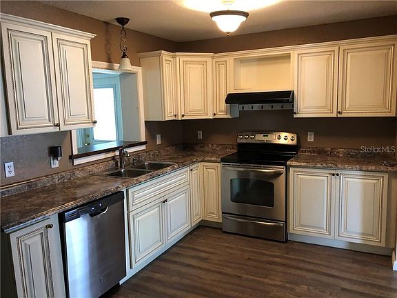 2nd image of 1713 Sandalwood Cir SW