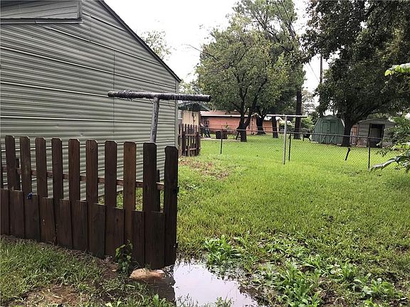 2nd image of 3020 Pritchett Dr