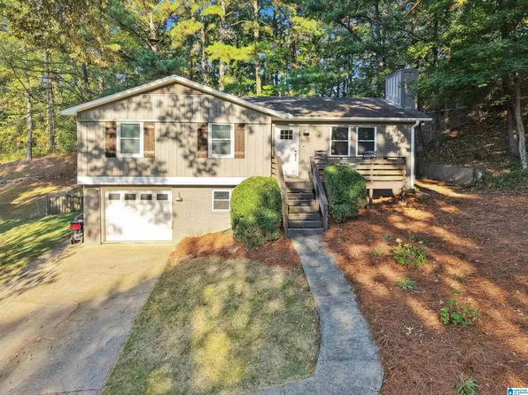 102 Lynn Dr, Trussville, AL 35173