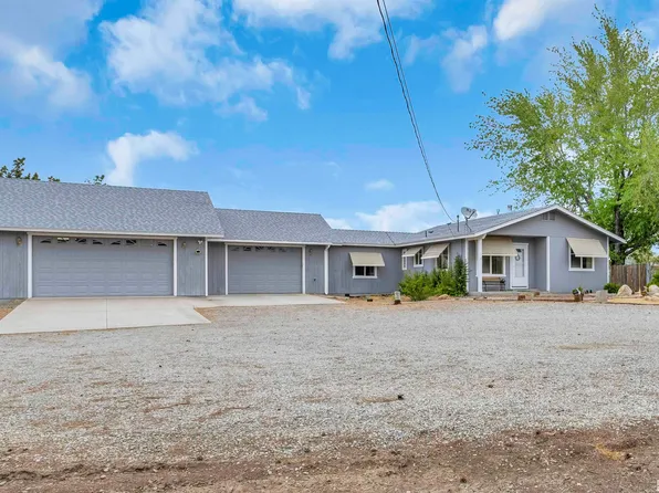 1934 Arabian Ln, Gardnerville, NV 89410