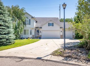 4059 Grand Oaks Ct, Burton, MI 48519