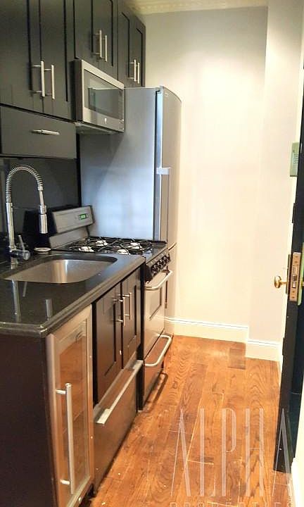 1st image of 160 E 102nd St #1A