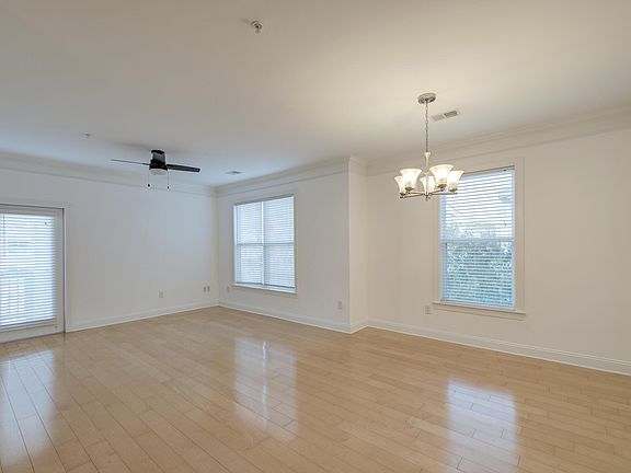 4th image of 2244 Ashley Crossing Dr Unit 531
