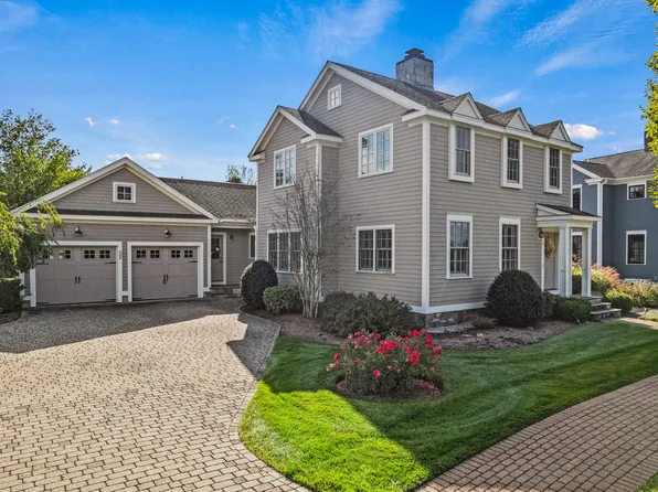 8 Kingfisher Lane, Clinton, CT 06413