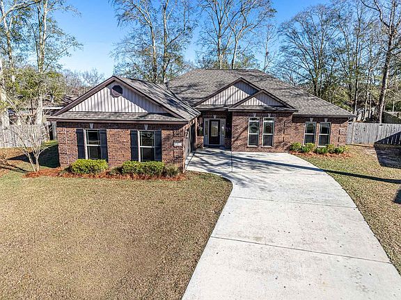 4th image of 5 Canterbury Ln