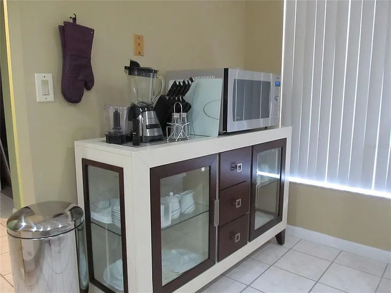 4733 Winslow Beacon #13 — Photo 14