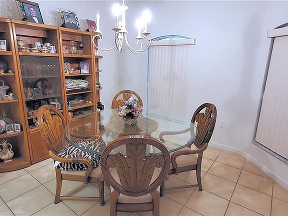 5th image of 3808 Gulf Shore Cir