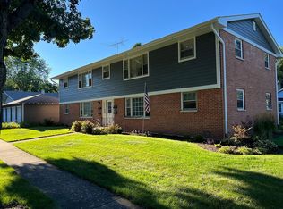 707 North St, Geneva, IL 60134