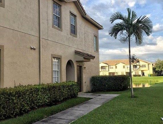 63f10d8E3f71422-RX-10360284