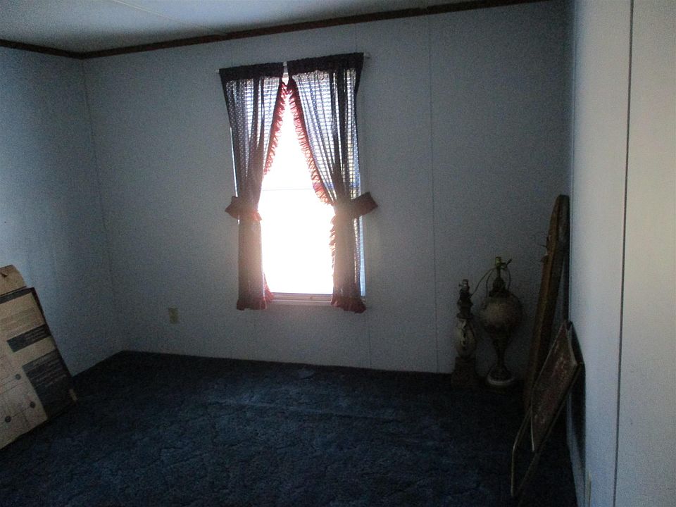 2nd image of 3076 S Amhearst St
