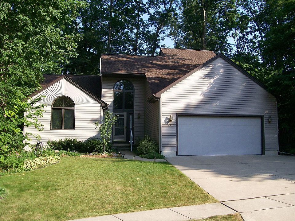 947 Wiltshire Court